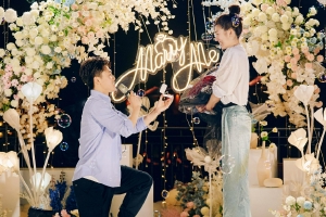 冰雪眷侣！王心迪单膝跪地正式向徐梦桃求婚