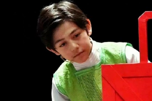 12岁诺一近照气质宛若小王子