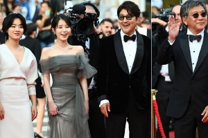 《掮客》戛纳首映红毯宋康昊等亮相