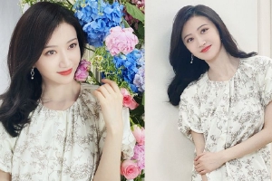 景甜夏日碎花裙随拍笑容甜美可人