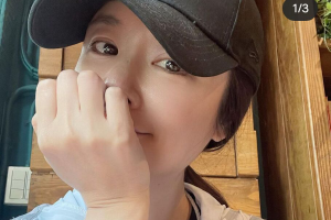 林心如大方晒素颜自拍照 皮肤白皙状态好