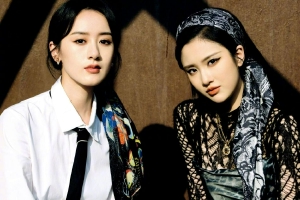 袁冰妍张慧雯同框比美眼神犀利酷飒十足