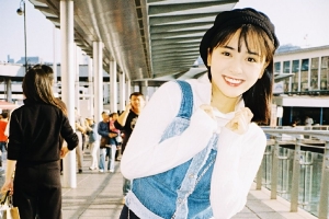 沈月晒三年前香港街头随拍 庆祝回归祖国25周年