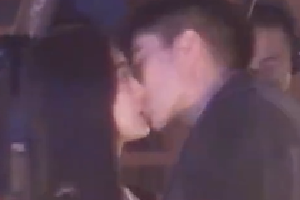 娜扎徐开骋《恋恋红尘》片场热吻氛围甜蜜