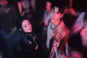 赵丽颖龚俊未来感大片男帅女美