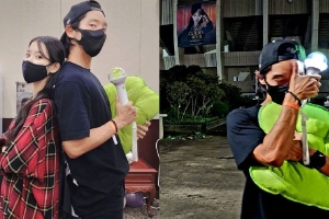 李准基出席IU演唱会二人开心合影