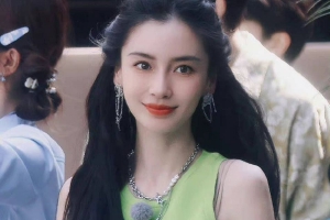 Angelababy《奔跑吧》露腰背心又甜又辣