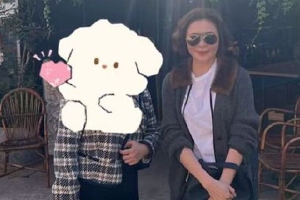 关之琳法国逛跳蚤市场被巧遇