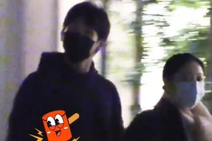 陈红陈飞宇母子二人共进晚餐