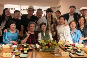 87版《红楼梦》主演重聚一堂