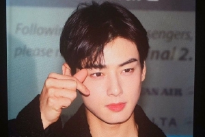 车银优最新机场路透曝光对镜比心五