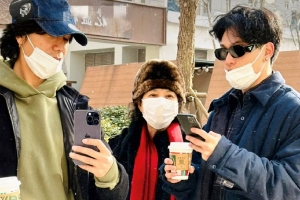 陈坤儿子分享与爸爸奶奶合照