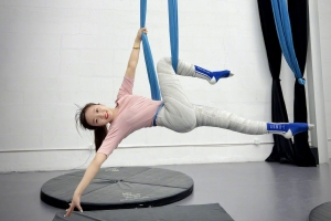 林妙可晒近照瘦了一大圈