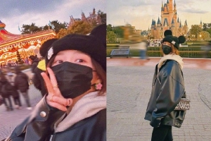 关晓彤晒东京迪士尼游玩照