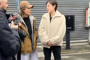 孙俪温州拍戏被偶遇双腿细长