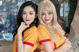 谢娜陈乔恩cos《破产姐妹》造型