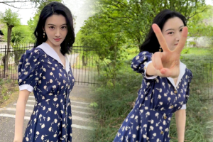 景甜着蓝色碎花裙少女感十足