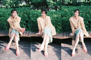 马思纯脚蹬多巴胺拖鞋超吸睛