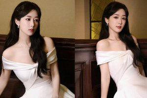 杨紫工作室晒一字肩白裙造型大片质温柔