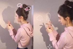 赵丽颖中秋节做兔子手影软萌可爱