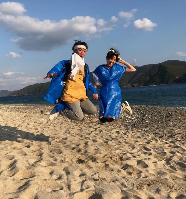 滨口优、南明奈录节现在无人岛上举走婚礼
