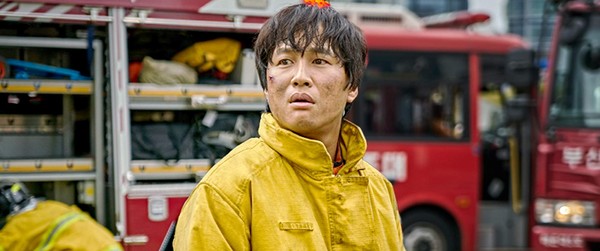 車太鉉拍攝《與神同行》讓演藝生涯再達人氣高峰。
