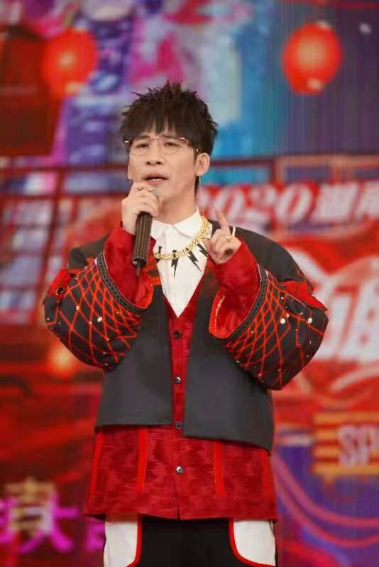 大張偉回應王一博<a target=