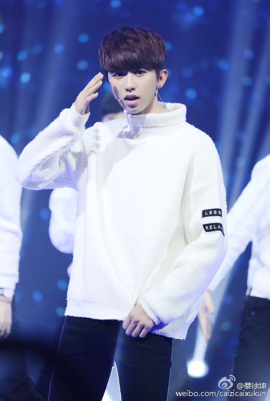 蔡徐坤:男生需要多经历事情