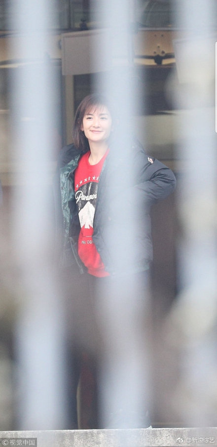 谢娜首度亮相央视春晚彩排 视觉中国/图