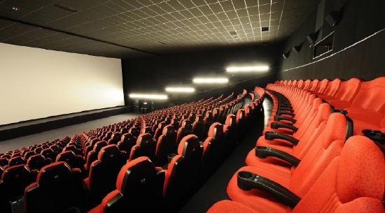 许多影院已经恢复营业