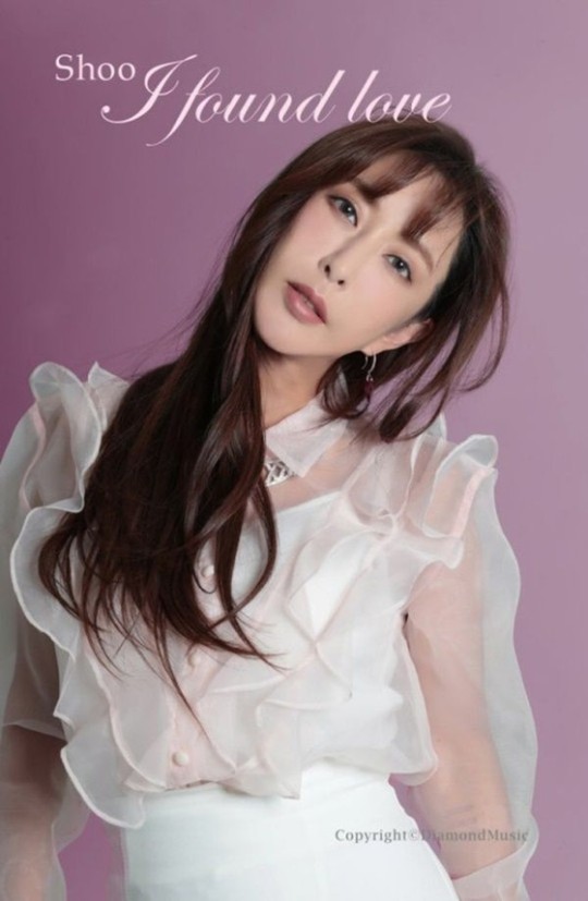 韓國女藝人SHOO
