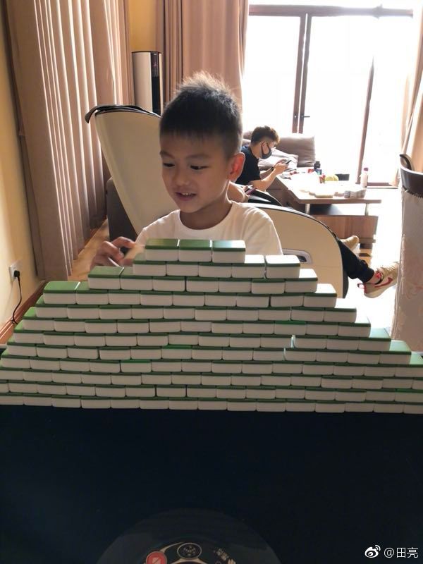 小亮仔玩麻将