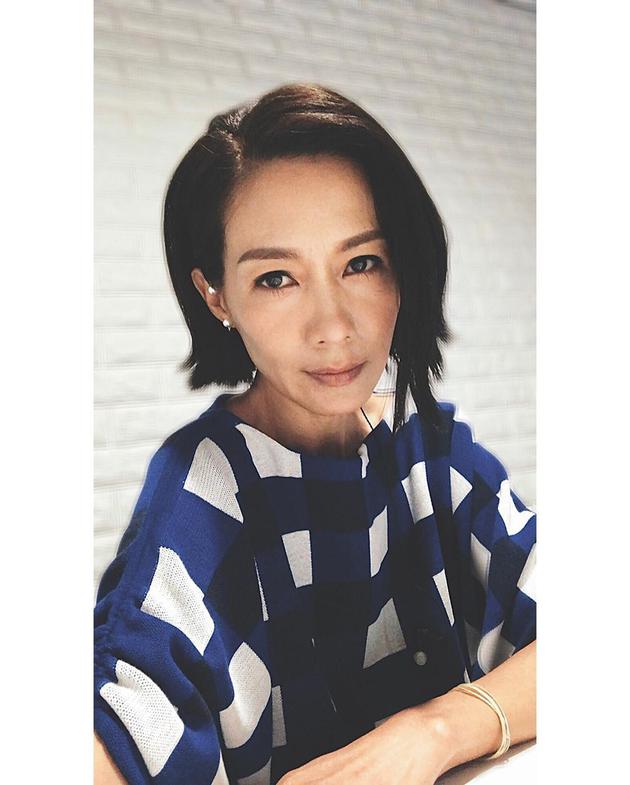48岁“木婉清”赵学而晒近照 身材消瘦略显憔悴