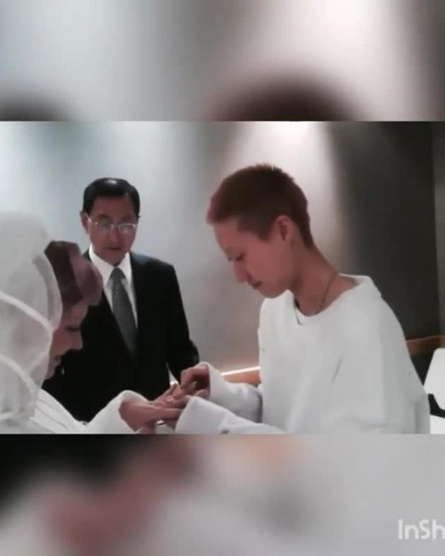 吴卓林为女友戴鸿沟