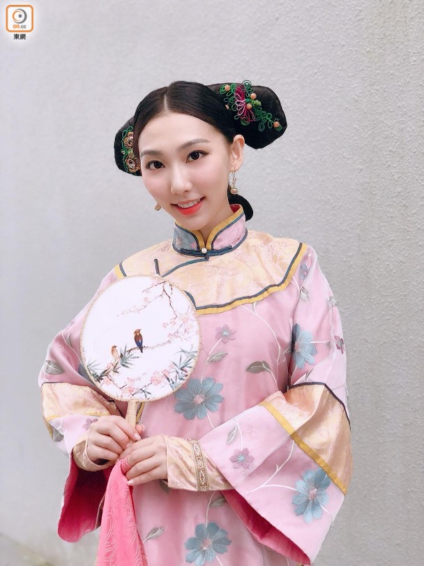 吴紫韵首次古装打扮。