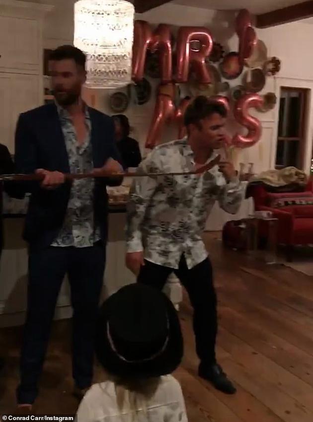 麦莉·塞勒斯与利亚姆被传完婚