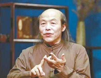 林清玄（1953年-2019年1月），中国台湾高雄人，当代著名作家、散文家、诗人、学者。