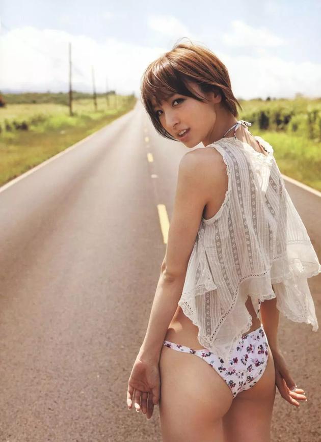 前AKB48成员篠田麻里子资料图
