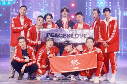 易燃装置成员探班易烊千玺 却被队长这番话感