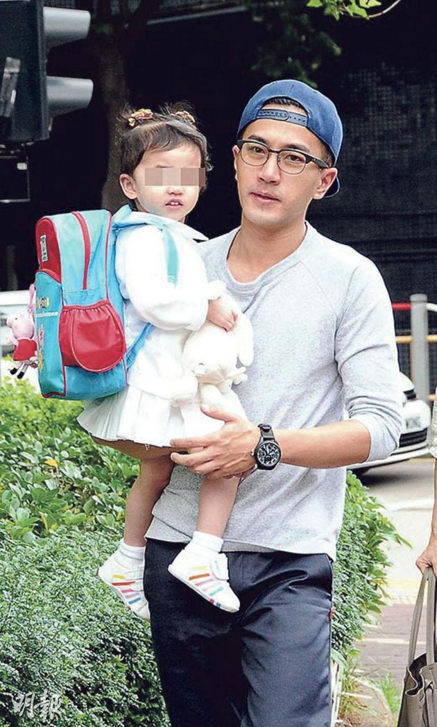 刘恺威已回香港跟女儿小糯米一起度新岁。