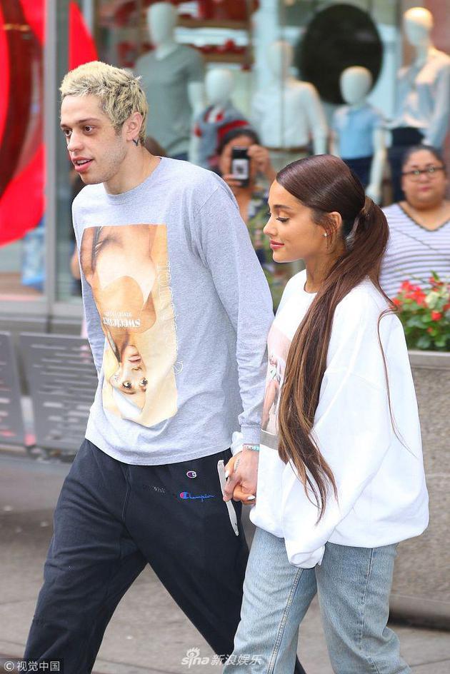 A妹与Pete Davidson