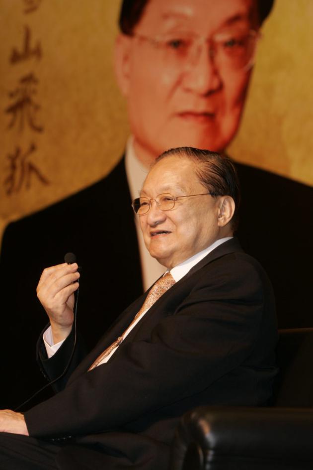 金庸是武侠小说泰斗,多年来其作品一直被翻拍成电视剧和电影,可见好的故事历久不衰。