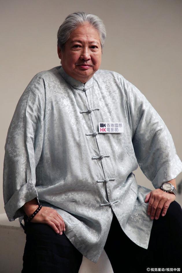 组图：当爷爷上瘾！洪金宝催生望再抱孙 生日愿望要