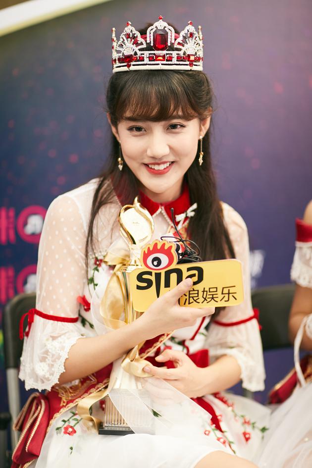 对话SNH48总选TOP3 李艺彤回应质疑:我有人格魅力