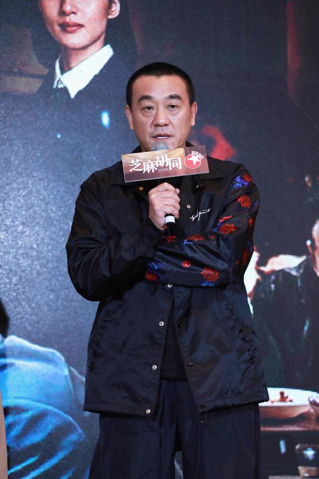 演员何冰