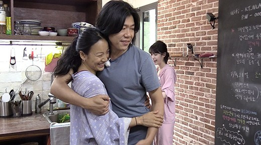 李孝利、李尚順