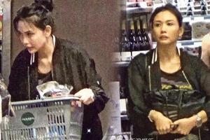 49岁邱淑贞素颜容颜不老丸子头俏皮灵动