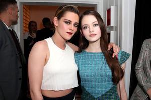 回忆杀!“暮光母女”再同框两人变化大