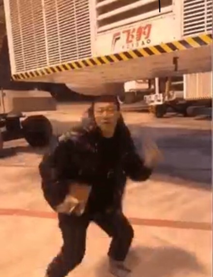 被粉丝截表情包玩坏