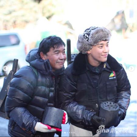 BIGBANG胜利庆祝28岁生日，和爸爸一起为清贫家庭送煤炭